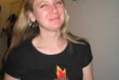 Sister Flame is a-flame with that T-shirt. It's hot! hot! hot!!!